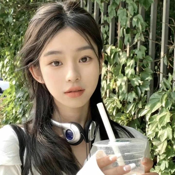 徒劳愚蠢的手势